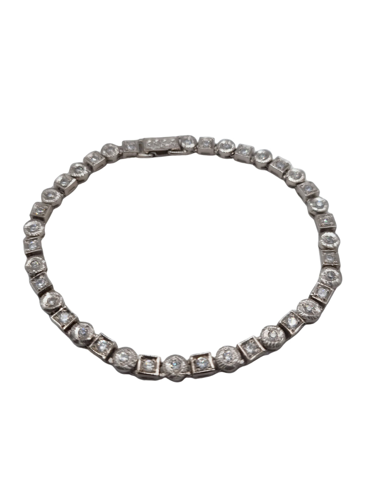 Elegant Silver Bracelet with White Zircon