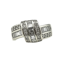 925 Silver Knot-Style Ring with Bracket Design & Round Zircon