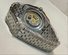 Land-Dweller Ice Blue Dial with Flat Jubilee Bracelet